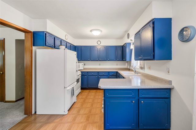 690 NW 66th Avenue, Des Moines, IA 50313