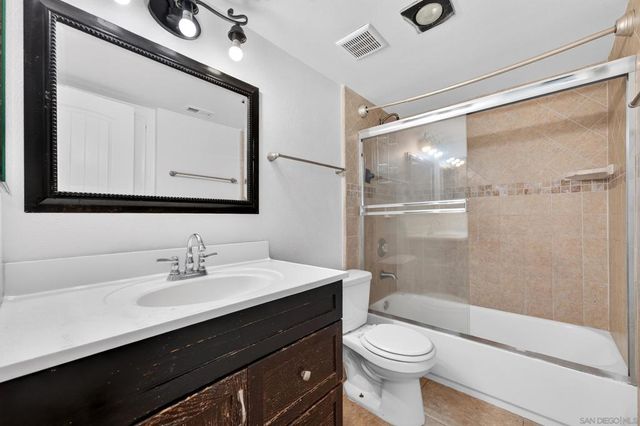280 Roanoke Rd, El Cajon, CA 92020