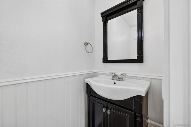 280 Roanoke Rd, El Cajon, CA 92020