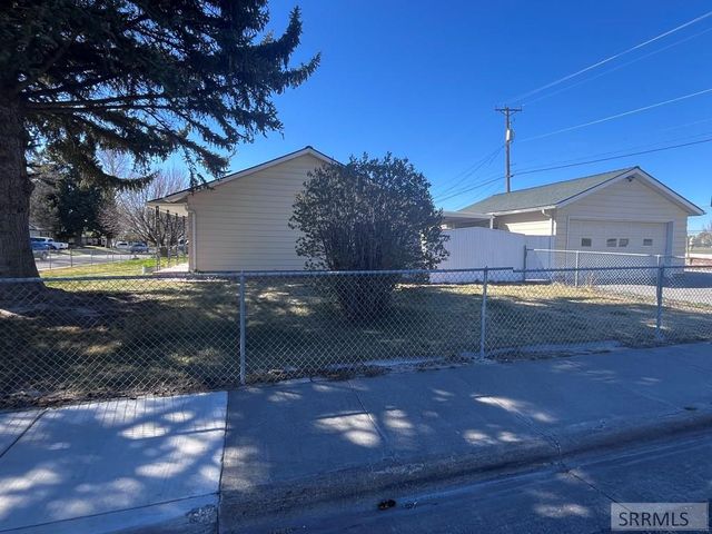 556 Westhill Avenue, Idaho Falls, ID 83402