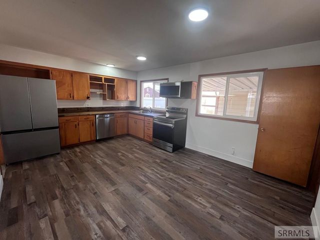 556 Westhill Avenue, Idaho Falls, ID 83402