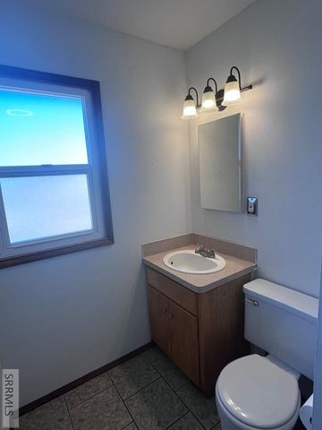 556 Westhill Avenue, Idaho Falls, ID 83402