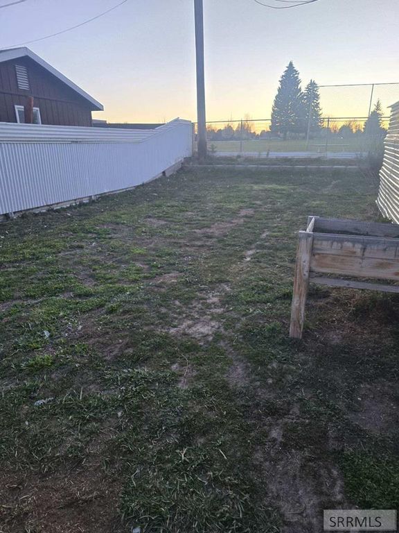 Image 26 of property listing at 556 Westhill Avenue, Idaho Falls, ID 83402
