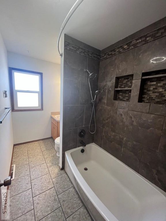 Image 9 of property listing at 556 Westhill Avenue, Idaho Falls, ID 83402