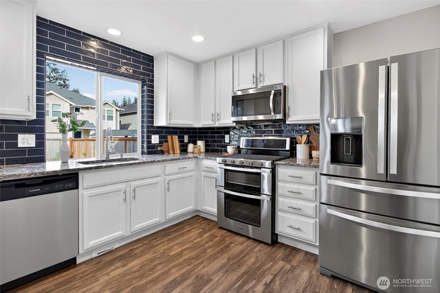 24216 237th Way SE, Maple Valley, WA 98038