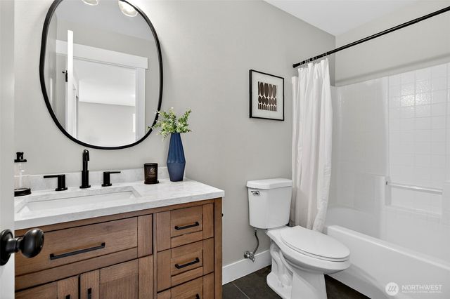 24216 237th Way SE, Maple Valley, WA 98038