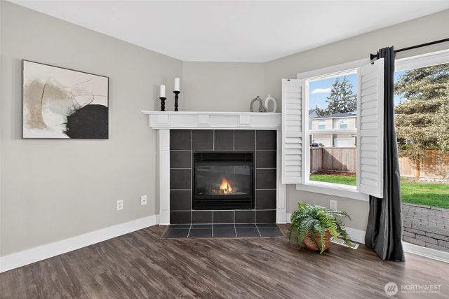 24216 237th Way SE, Maple Valley, WA 98038