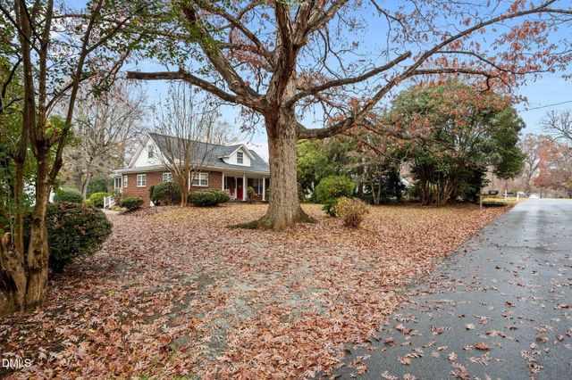 2643 Trail Five, Burlington, NC 27215