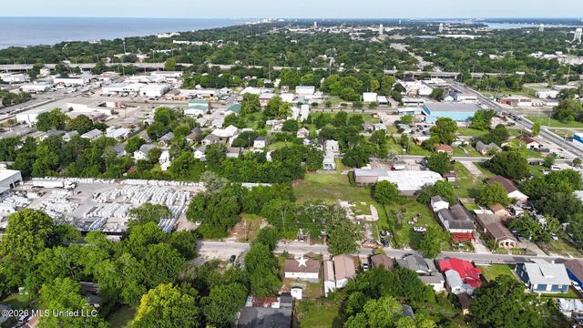 258 Magnolia Street, Biloxi, MS 39530