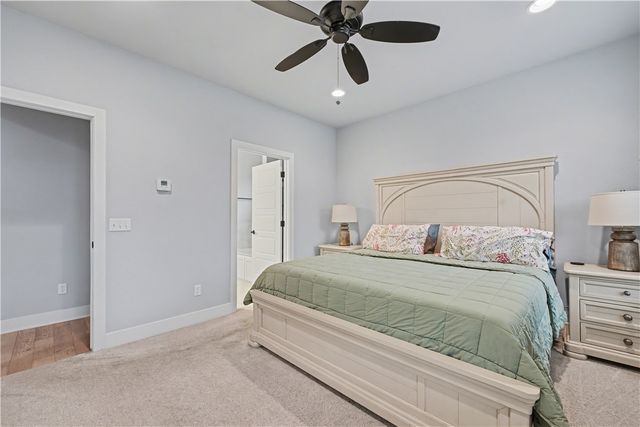 1716 W Broadway Place, Rogers, AR 72758