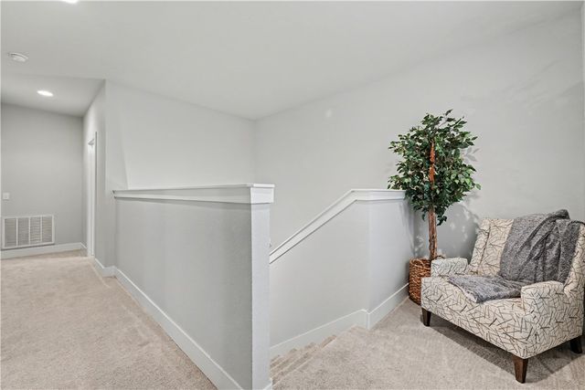 1716 W Broadway Place, Rogers, AR 72758