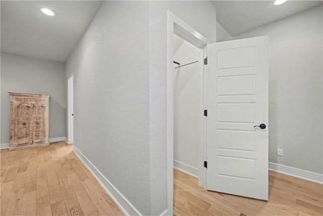 1716 W Broadway Place, Rogers, AR 72758