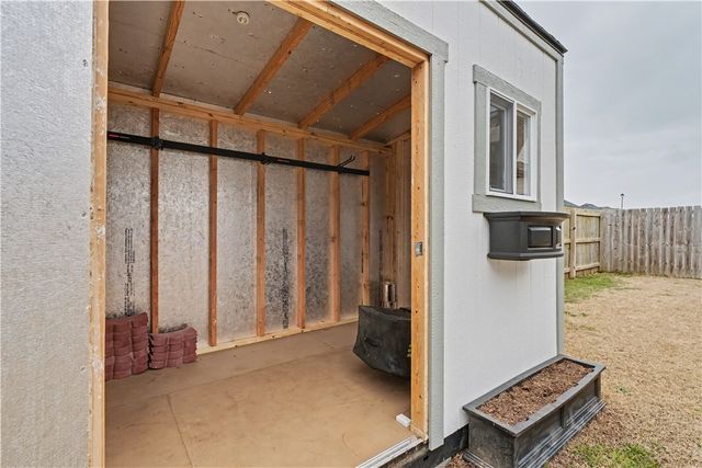 1716 W Broadway Place, Rogers, AR 72758