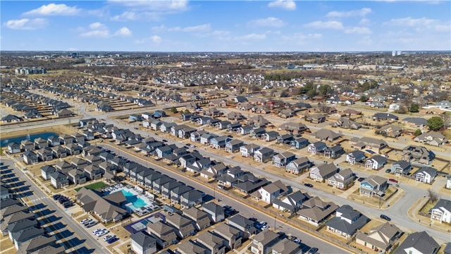 1716 W Broadway Place, Rogers, AR 72758