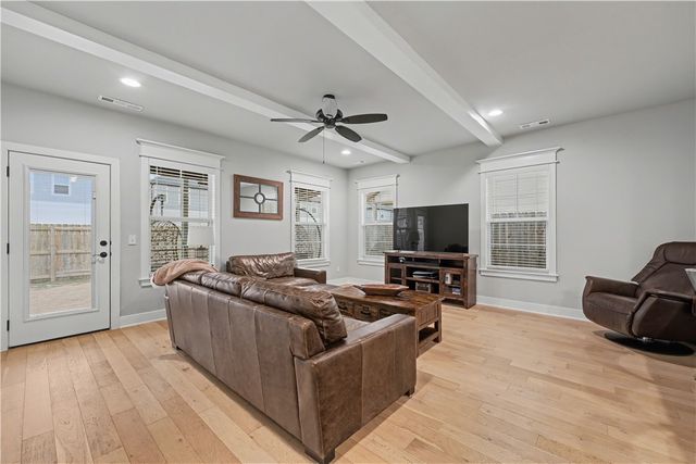 1716 W Broadway Place, Rogers, AR 72758