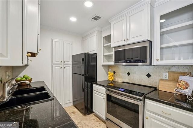 3201 Lenox Road NE 26, Atlanta, GA 30324