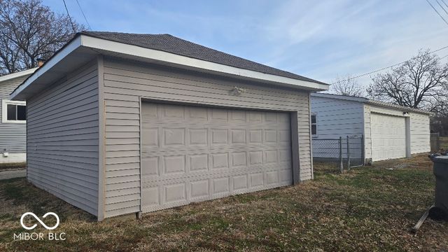 1601 Hoefgen Street, Indianapolis, IN 46203