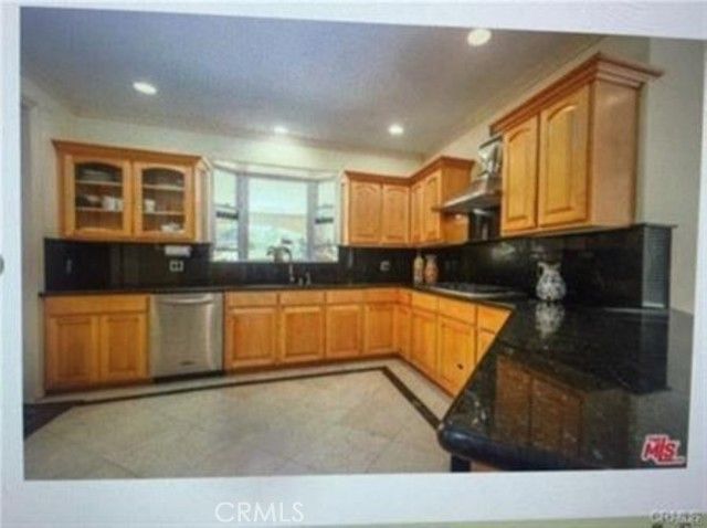 5717 MELVIN Avenue, Tarzana (los Angeles), CA 91356