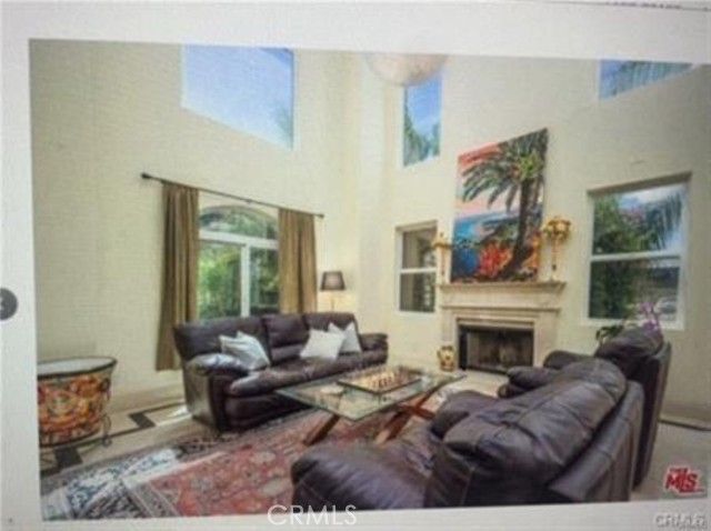 5717 MELVIN Avenue, Tarzana (los Angeles), CA 91356