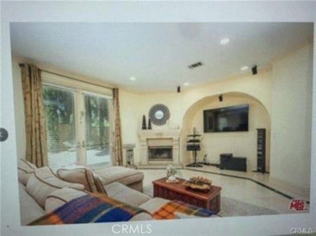 5717 MELVIN Avenue, Tarzana (los Angeles), CA 91356