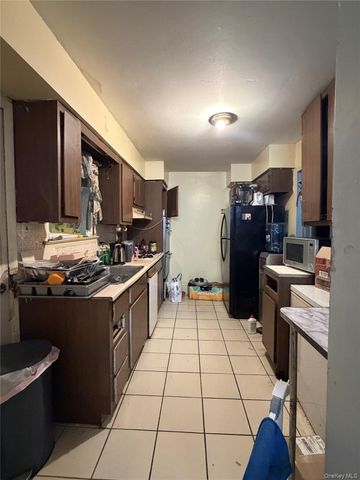 2118 Elk Drive, Far Rockaway, NY 11691