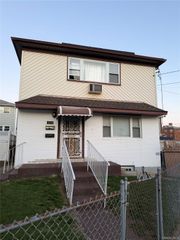 2118 Elk Drive, Far Rockaway, NY 11691