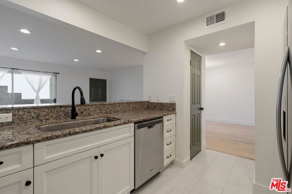 3605 E Anaheim Street 311, Long Beach, CA 90804 — photo 5