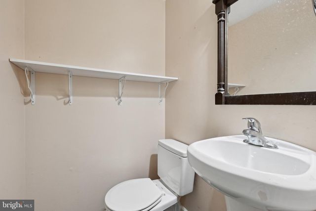 9029 ROUTE 29, Fairfax, VA 22031