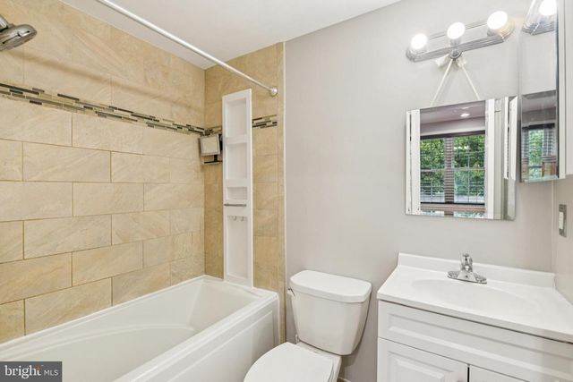 9029 ROUTE 29, Fairfax, VA 22031