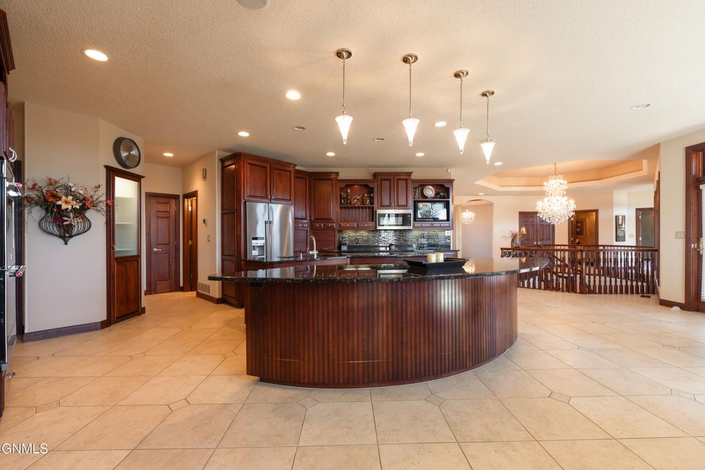 3505 66th Street NE, Bismarck, ND 58503 photo 10