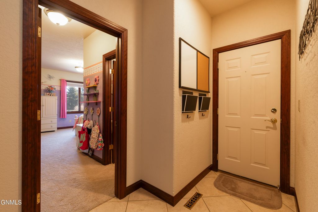 3505 66th Street NE, Bismarck, ND 58503 photo 18