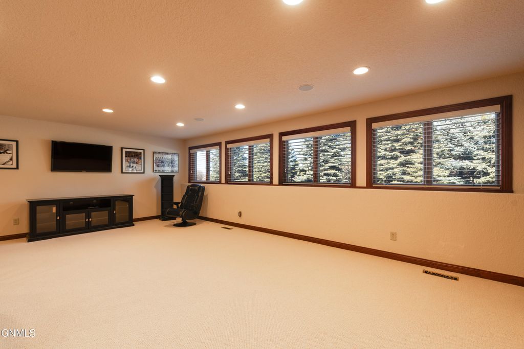 3505 66th Street NE, Bismarck, ND 58503 photo 36