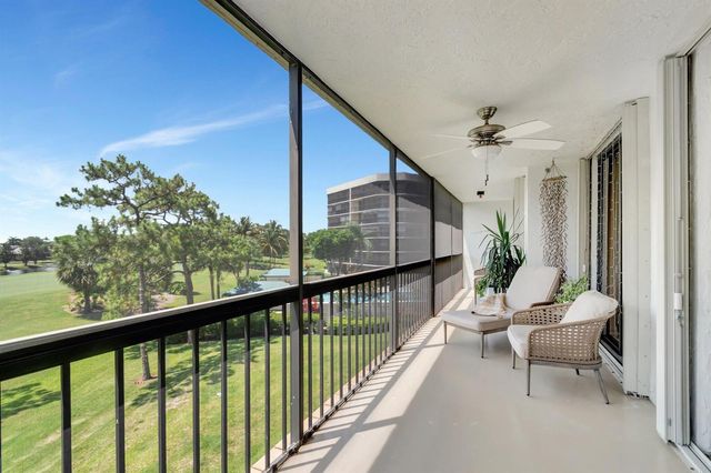 5279 FOUNTAINS Drive S 304, Lake Worth, FL 33467