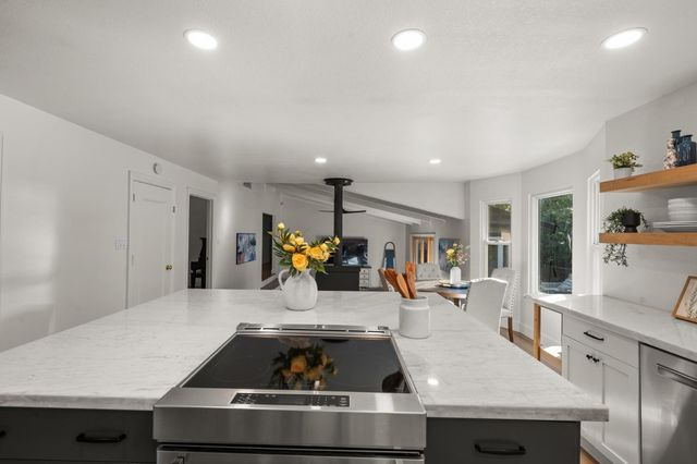 951 Haight Ct, El Dorado Hills, CA 95762