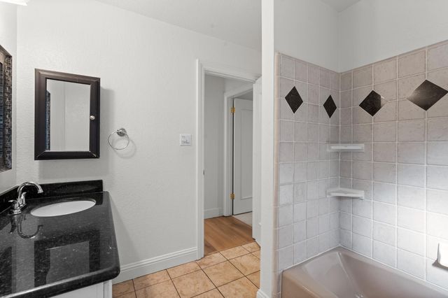 951 Haight Ct, El Dorado Hills, CA 95762