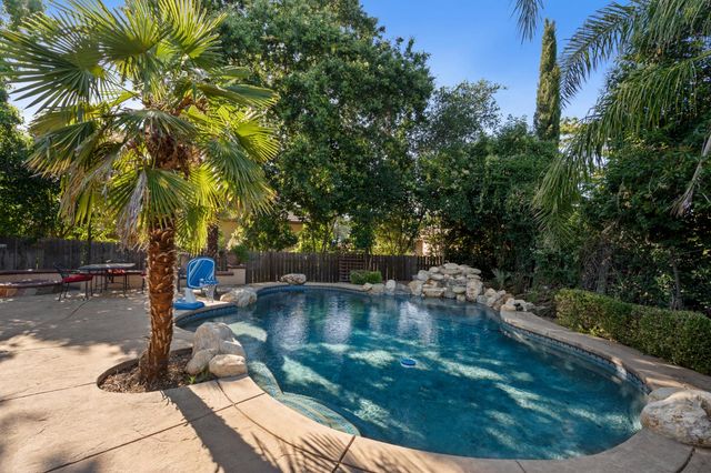 951 Haight Ct, El Dorado Hills, CA 95762