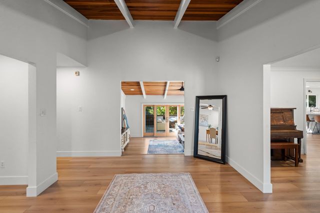 951 Haight Ct, El Dorado Hills, CA 95762