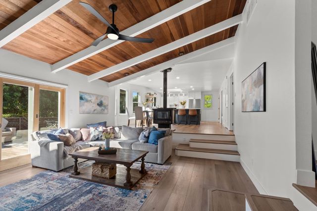 951 Haight Ct, El Dorado Hills, CA 95762