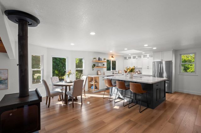 951 Haight Ct, El Dorado Hills, CA 95762