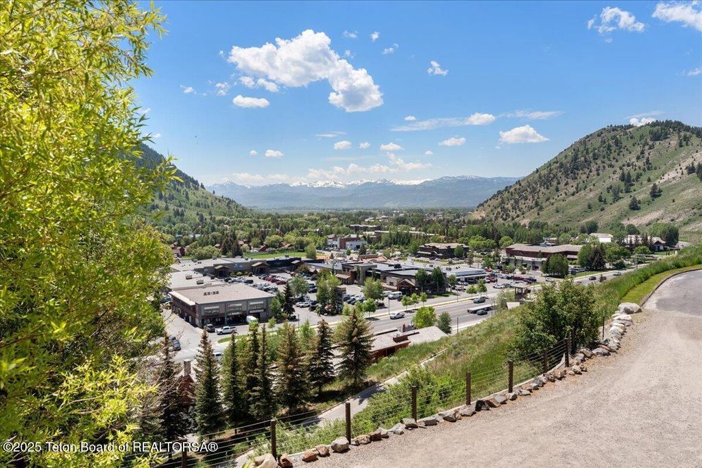 1023 BUDGE Drive, Jackson, WY 83001 photo 16