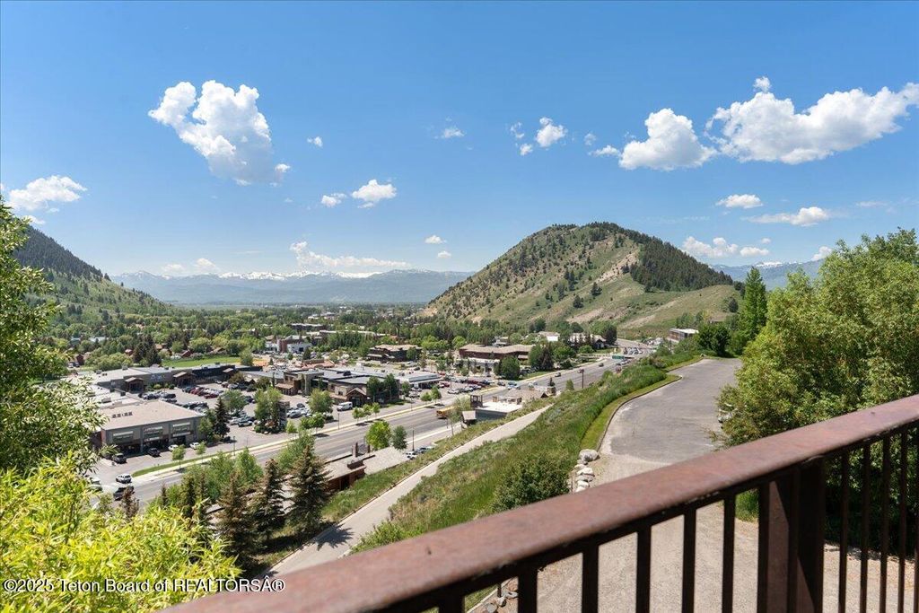 1023 BUDGE Drive, Jackson, WY 83001 photo 18