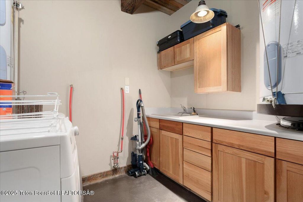 1023 BUDGE Drive, Jackson, WY 83001 photo 22