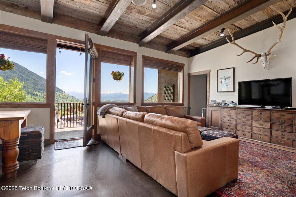 1023 BUDGE Drive, Jackson, WY 83001 photo 3