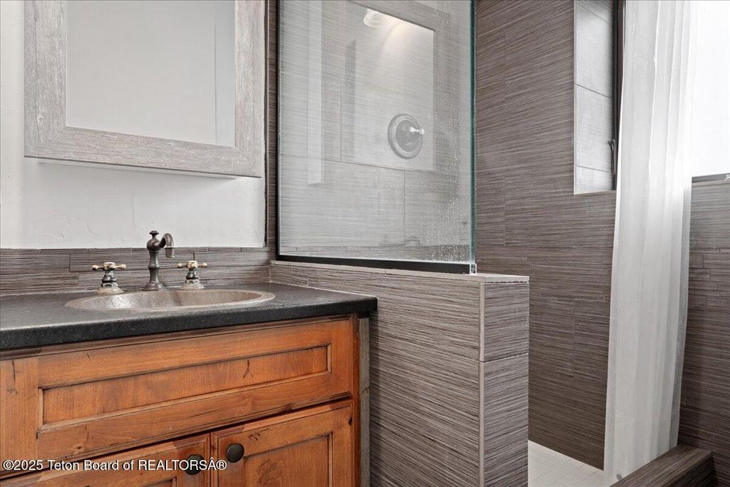 1023 BUDGE Drive, Jackson, WY 83001 photo 41