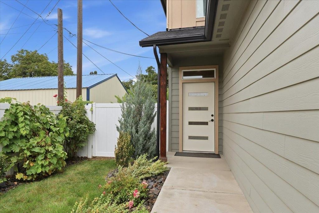 7805 E Baldwin Ave, Spokane Valley, WA 99206 photo 4