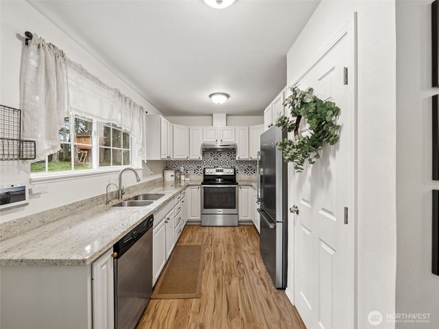 27306 100th Avenue E, Graham, WA 98338