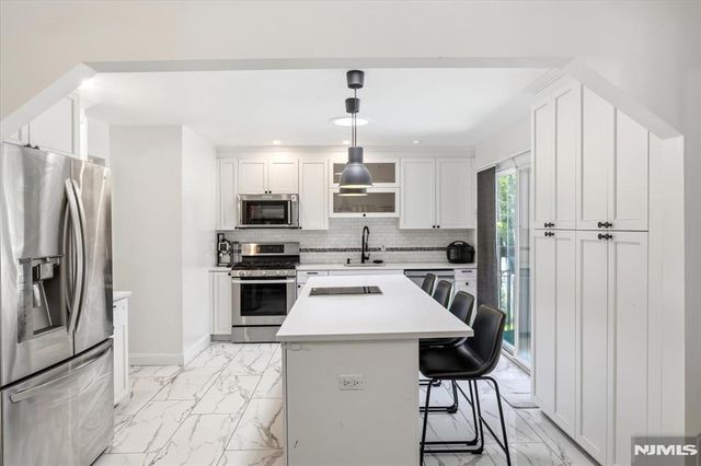 149 Sherwood Drive, Ramsey, NJ 07446