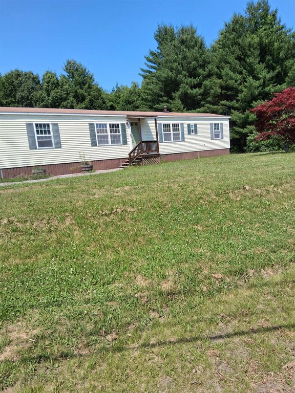29 Brooks Rd. Extension, Seabrook, NH 03874
