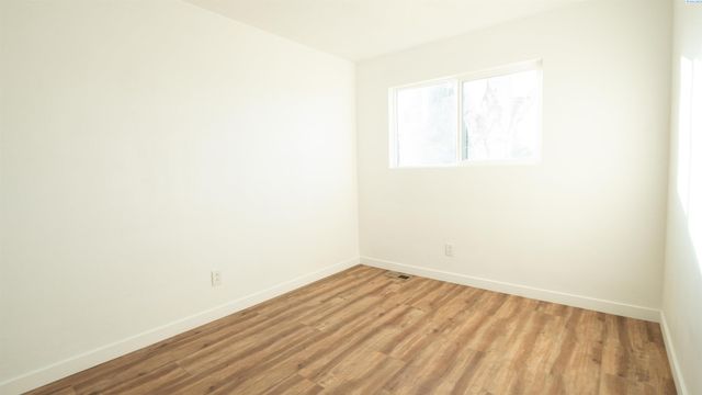 5617 W Argent Road, Pasco, WA 99301