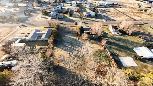 5617 W Argent Road, Pasco, WA 99301